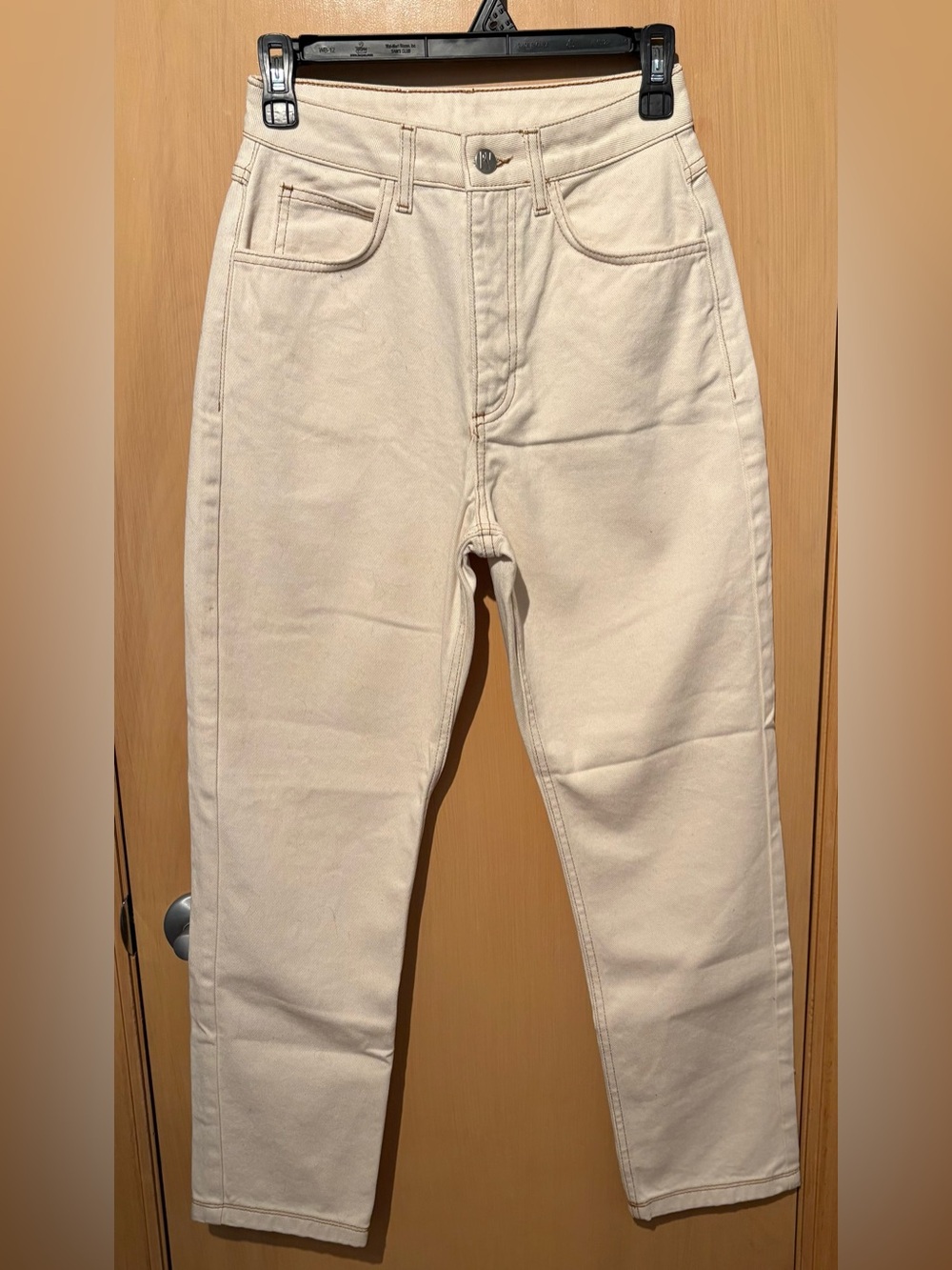 Reclaimed Vintage Ecru Wash Slim Straight Jeans by ASOS Women’s Size 2 EUC